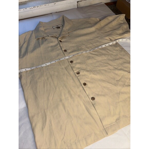 Tommy Bahama XXL Silk Camp Shirt “Island Broadcasting”  Beautiful! - Picture 6 of 9